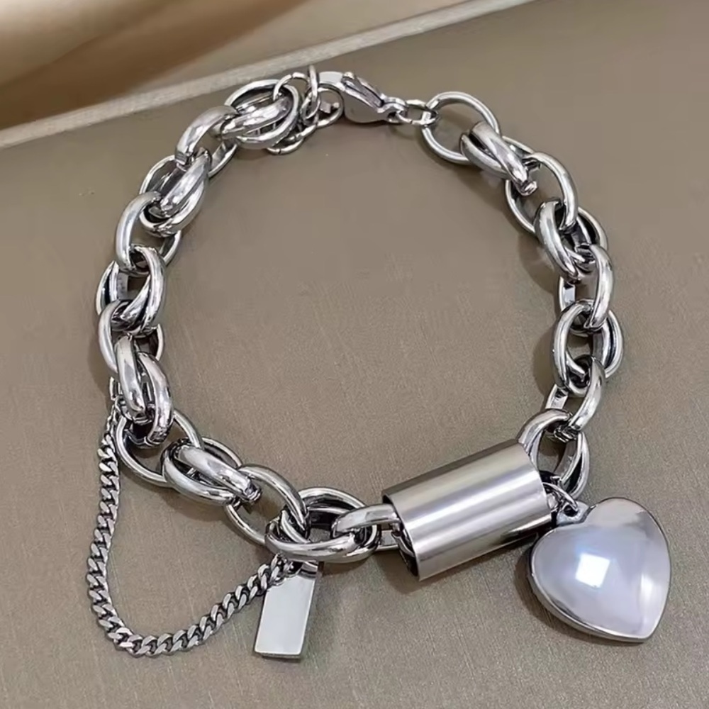 Elegant Heart Charm Thick Chain Bracelet